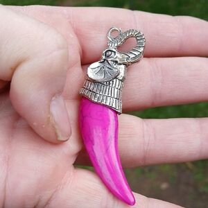 New Pink Howlite Horn Silver Elephant Lucky Pendant.